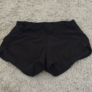 Lululemon speed up shorts size 4 in black
